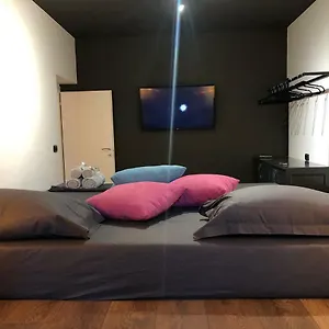 https://nikki-apartment2.hotels-in-tirana.com