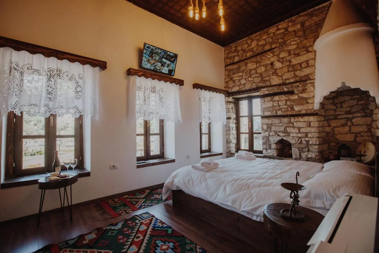 Tradita E Beratit Hotel Berat
