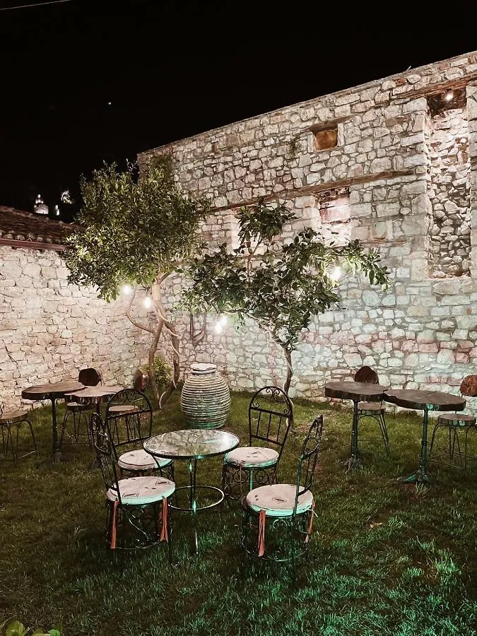 **** Hotel Tradita E Beratit Albanië